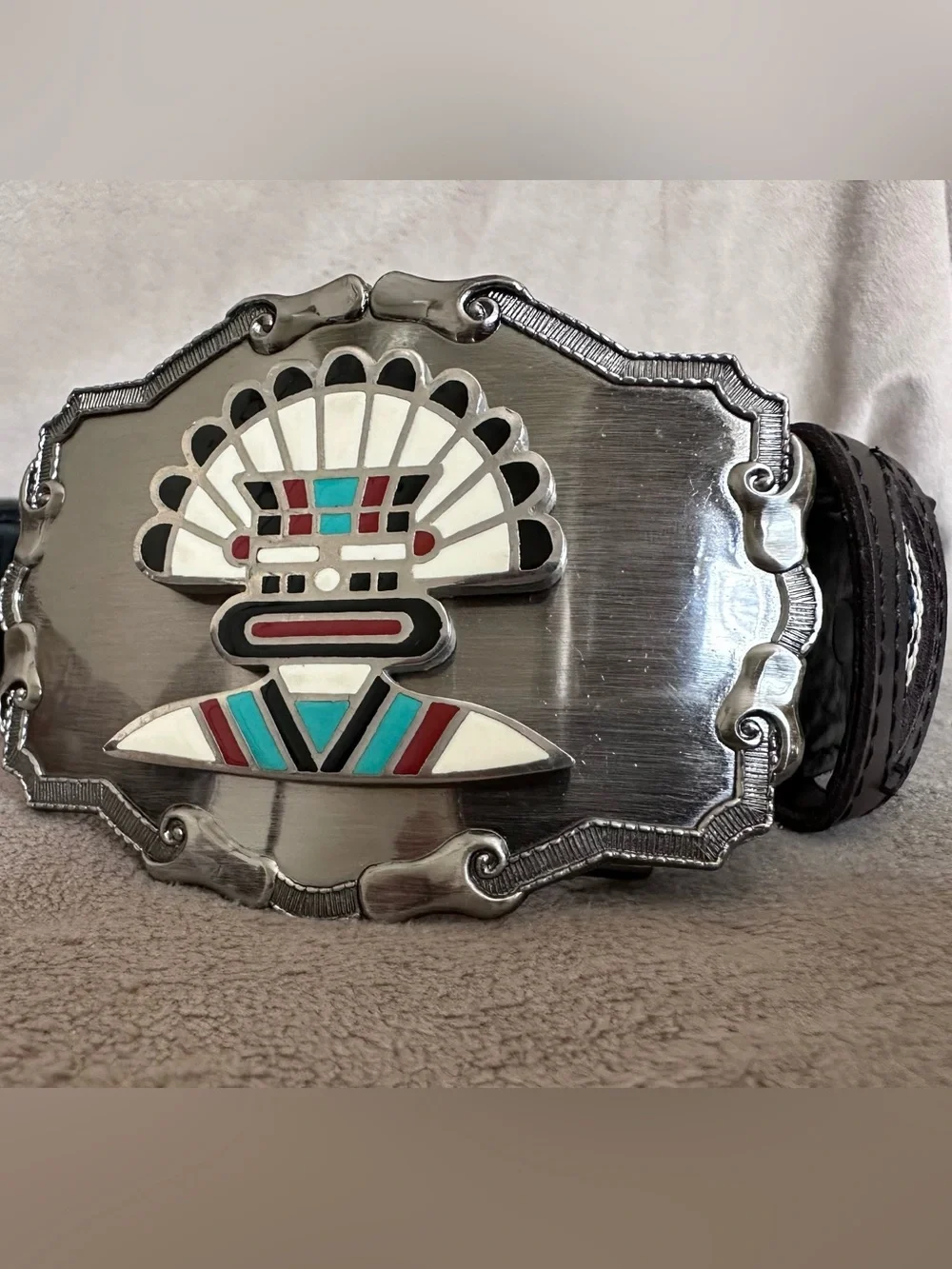 VINTAGE AZTEC THEMED LEATHER BELT & USA BUCKLE.